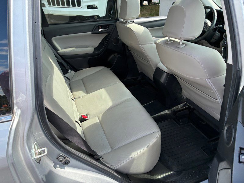 Used 2015 Subaru Forester 2.5i Touring w/ Popular Package #2 image 18