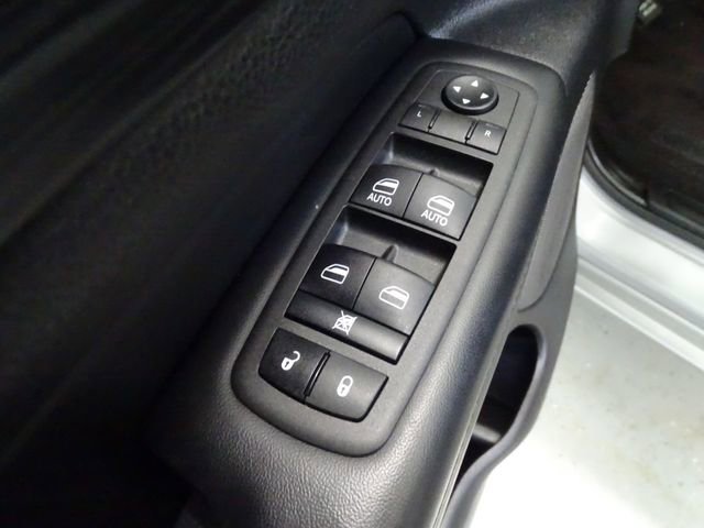 Used 2021 Jeep Grand Cherokee Laredo X image 10