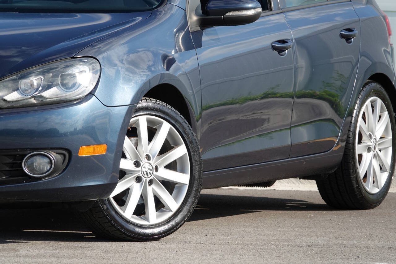 Used 2011 Volkswagen Golf TDI w/ Cold Weather Pkg FWD image 4