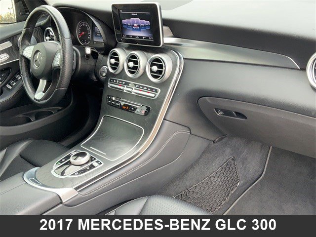 Used 2017 Mercedes-Benz GLC 300 4MATIC Coupe image 19