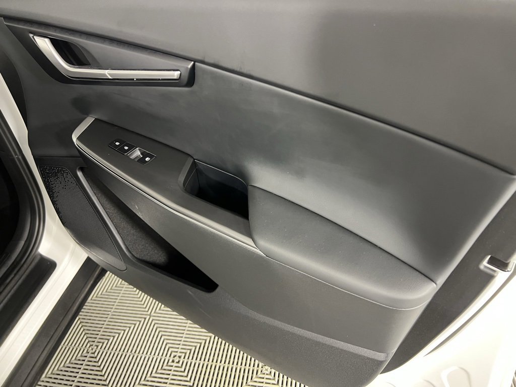 Used 2024 Kia EV6 Light image 34