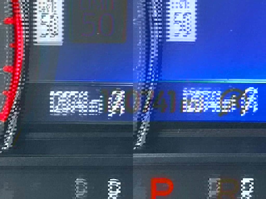 Used 2020 Ford Explorer XLT w/ Equipment Group 202A image 14