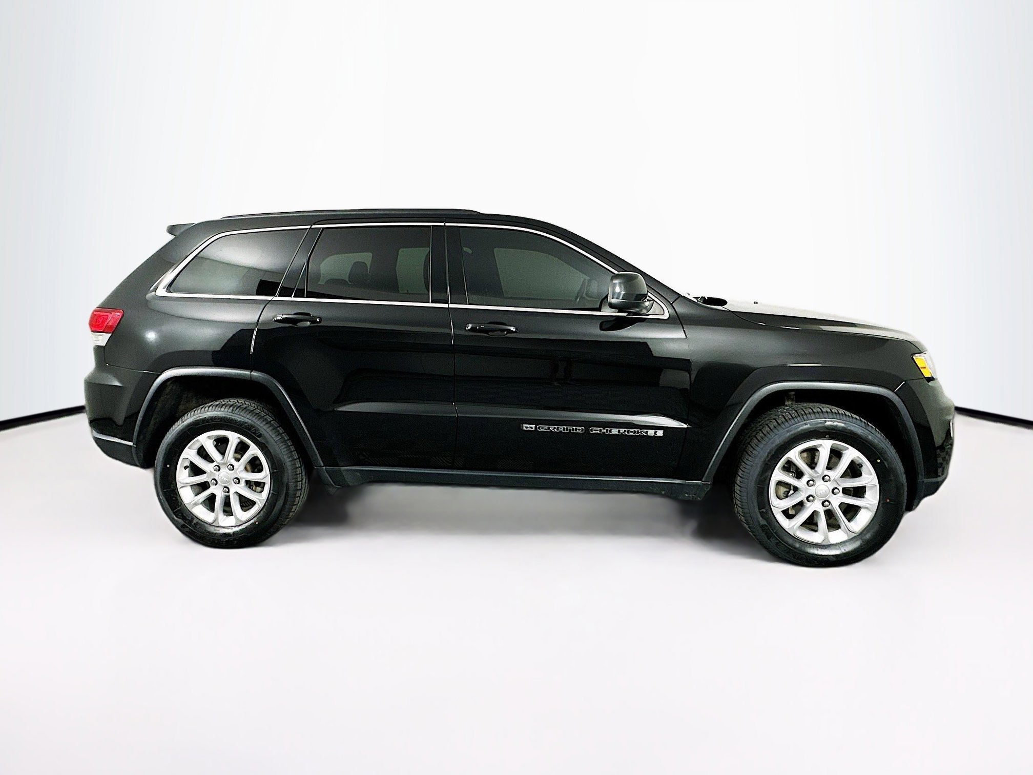 Used 2022 Jeep Grand Cherokee Laredo E w/ Security & Convenience Group image 10