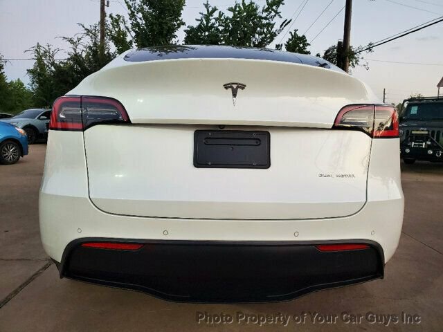 Used 2021 Tesla Model Y Long Range image 18