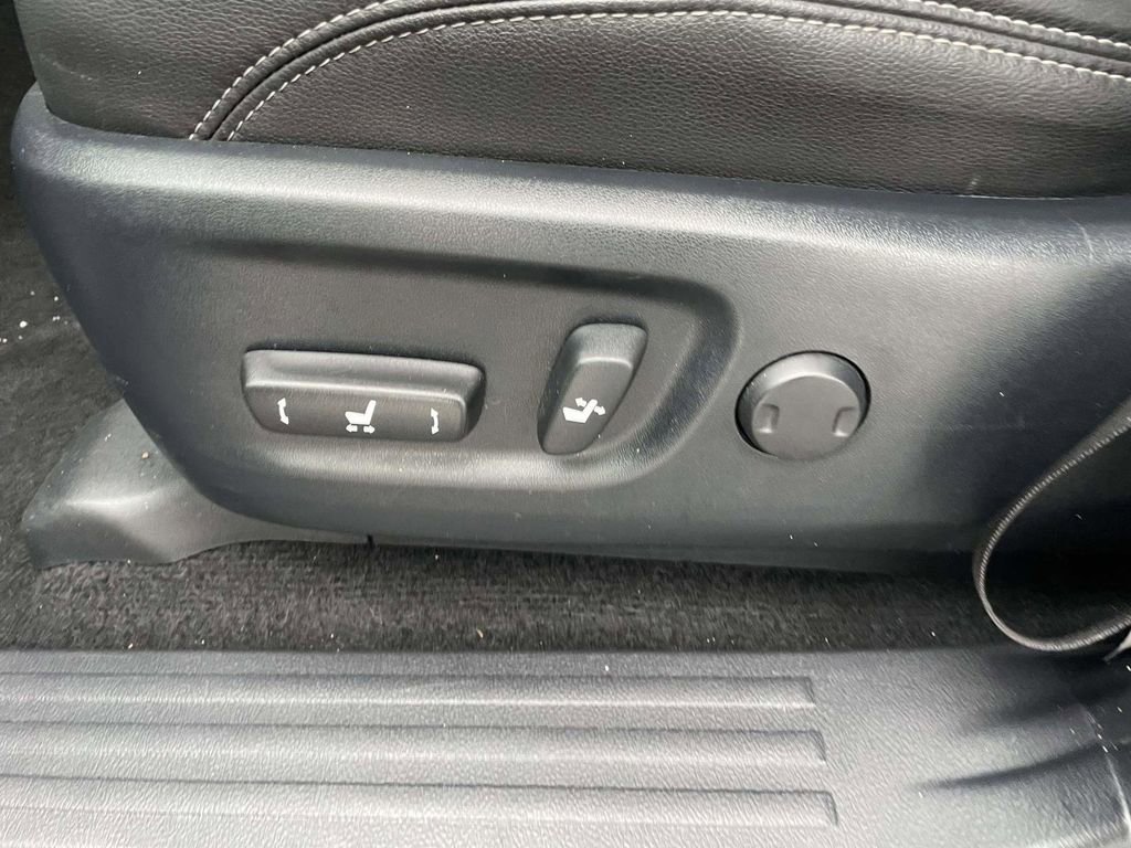 Used 2022 Toyota 4Runner SR5 Premium w/ Moonroof Package image 13