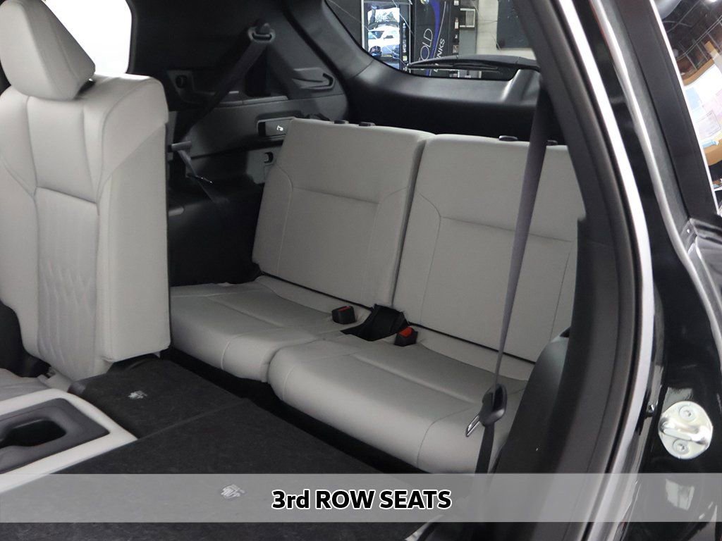 New 2025 Mitsubishi Outlander SEL image 12