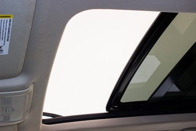 Used 2022 Cadillac XT6 Premium Luxury image 23