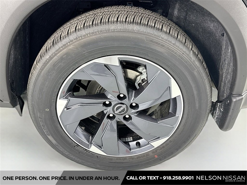 New 2026 Nissan Rogue SV image 29