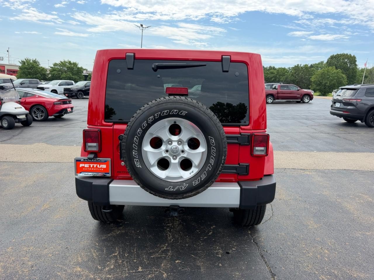 Used 2014 Jeep Wrangler Unlimited Sahara w/ Connectivity Group AWD/4WD image 4