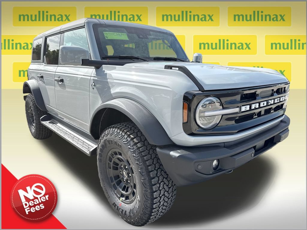 New 2026 Ford Bronco Outer Banks w/ Sasquatch Package AWD/4WD image 1