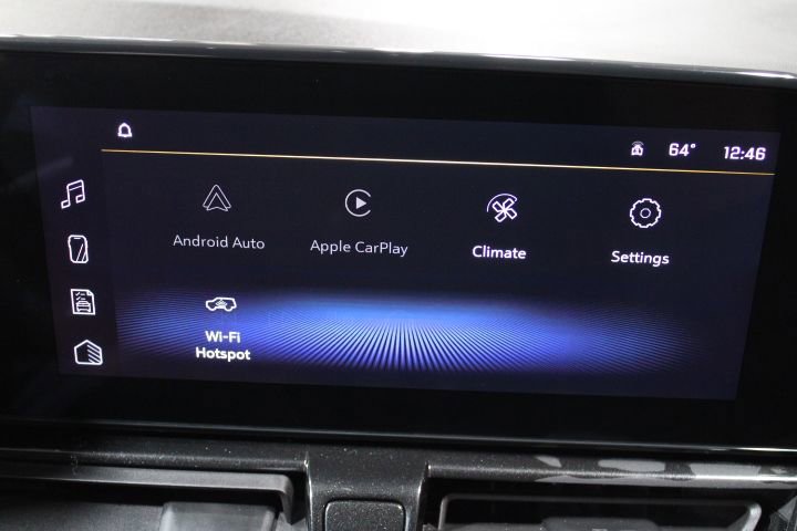 Used 2024 Chevrolet TrailBlazer RS w/ Convenience Package image 3