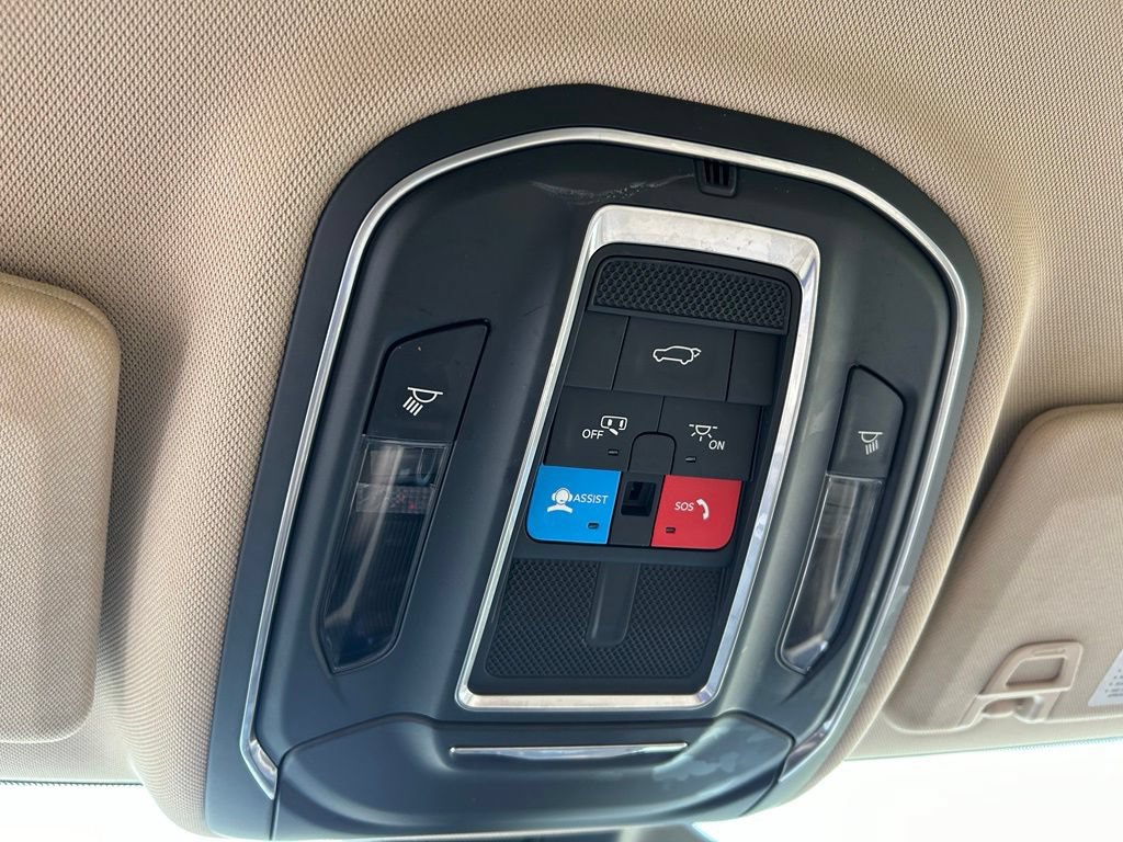 Used 2021 Jeep Grand Cherokee L Limited AWD/4WD image 65