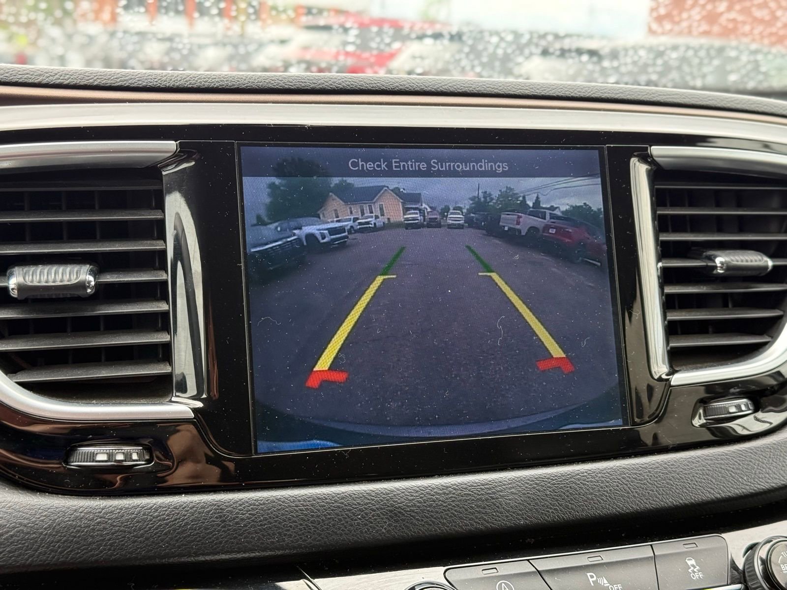 Used 2017 Chrysler Pacifica Touring-L Plus FWD image 26