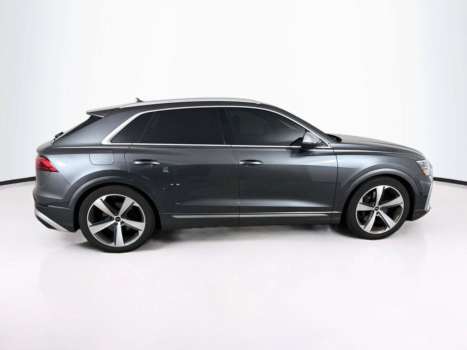 Used 2024 Audi SQ8 Prestige AWD/4WD image 6