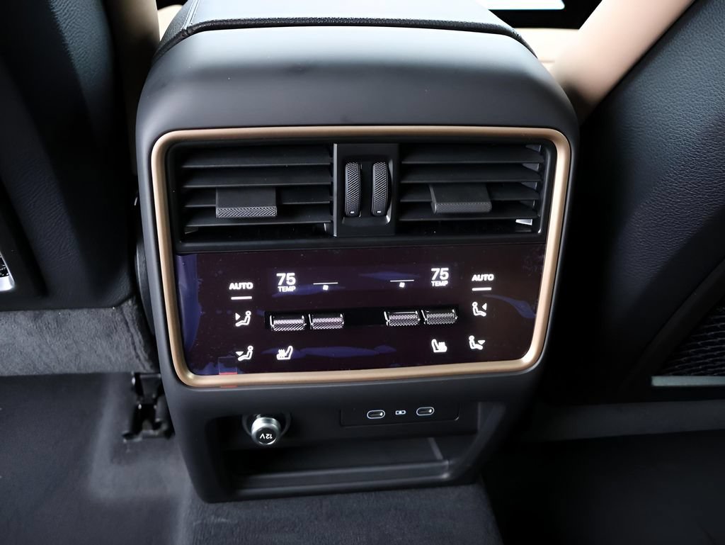 New 2026 Porsche Cayenne Coupe AWD/4WD image 21