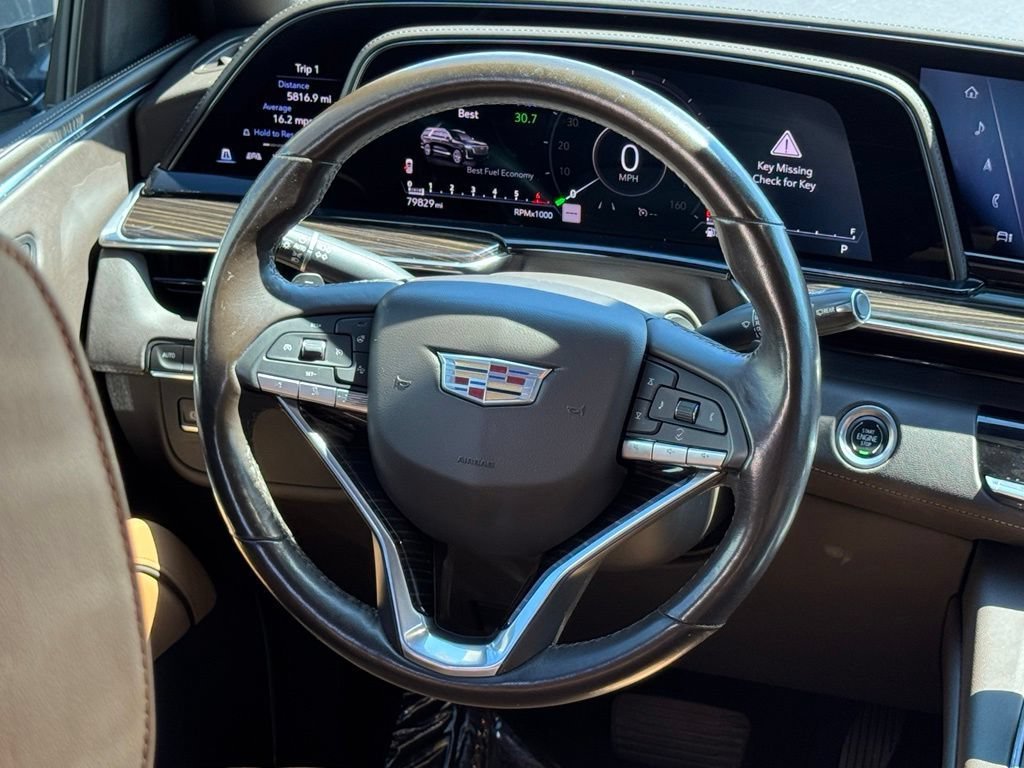 Used 2021 Cadillac Escalade Premium Luxury AWD/4WD image 28