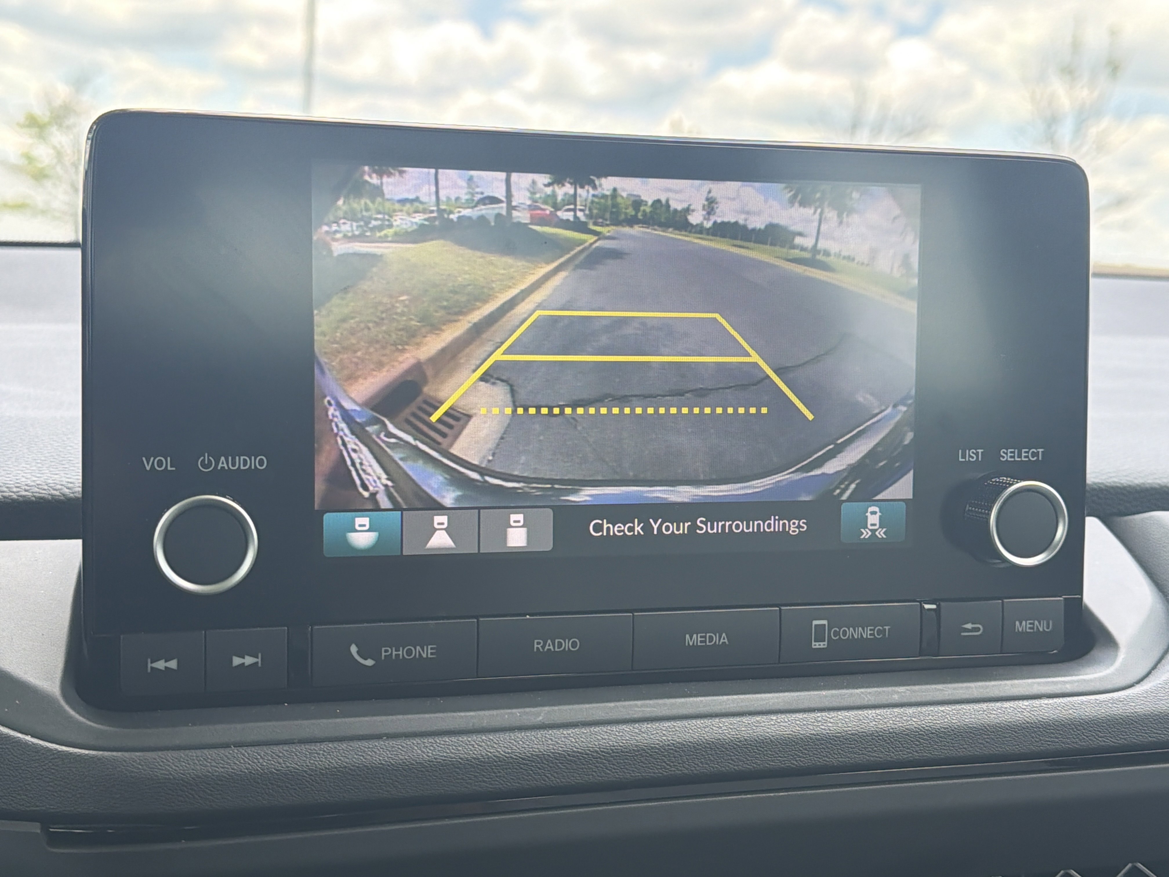 Used 2025 Honda Accord SE image 18