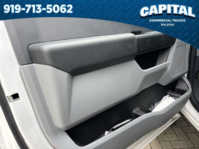 New 2025 Ford F550 2WD Regular Cab Super Duty w/ XL Chrome Package image 19