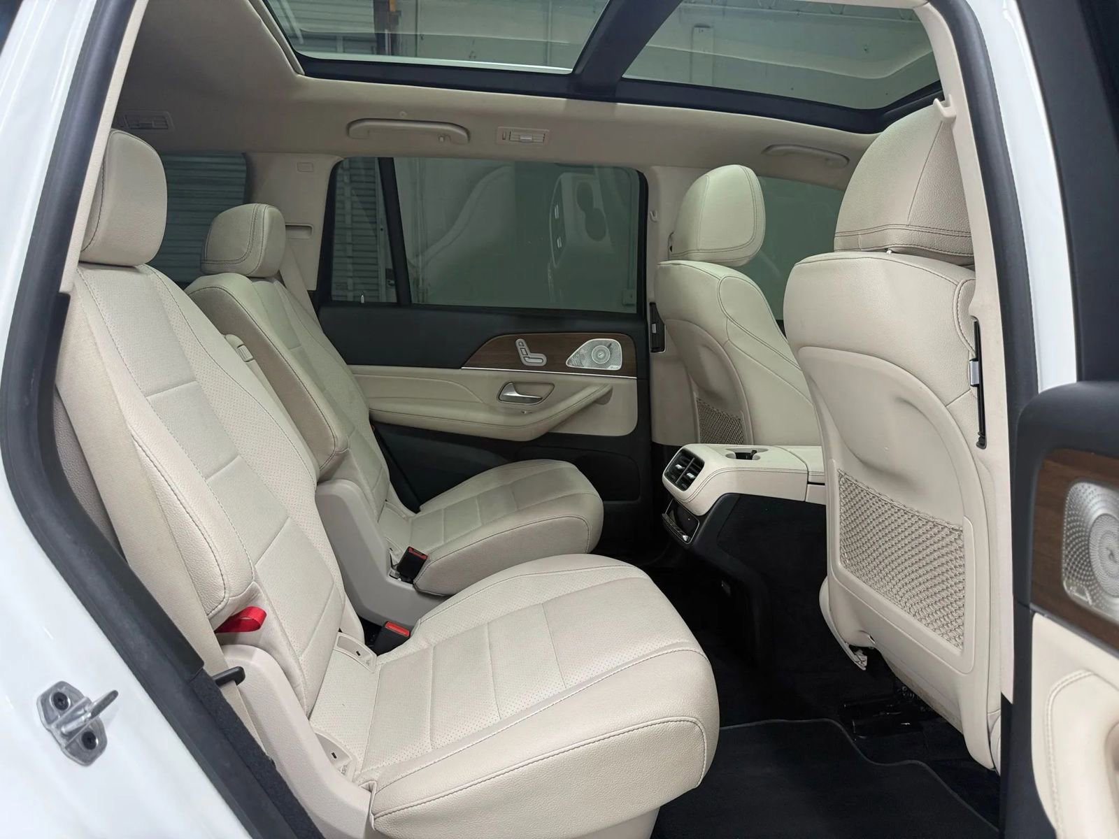 Used 2021 Mercedes-Benz GLS 450 4MATIC image 19