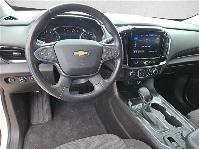 Used 2021 Chevrolet Traverse LT image 16