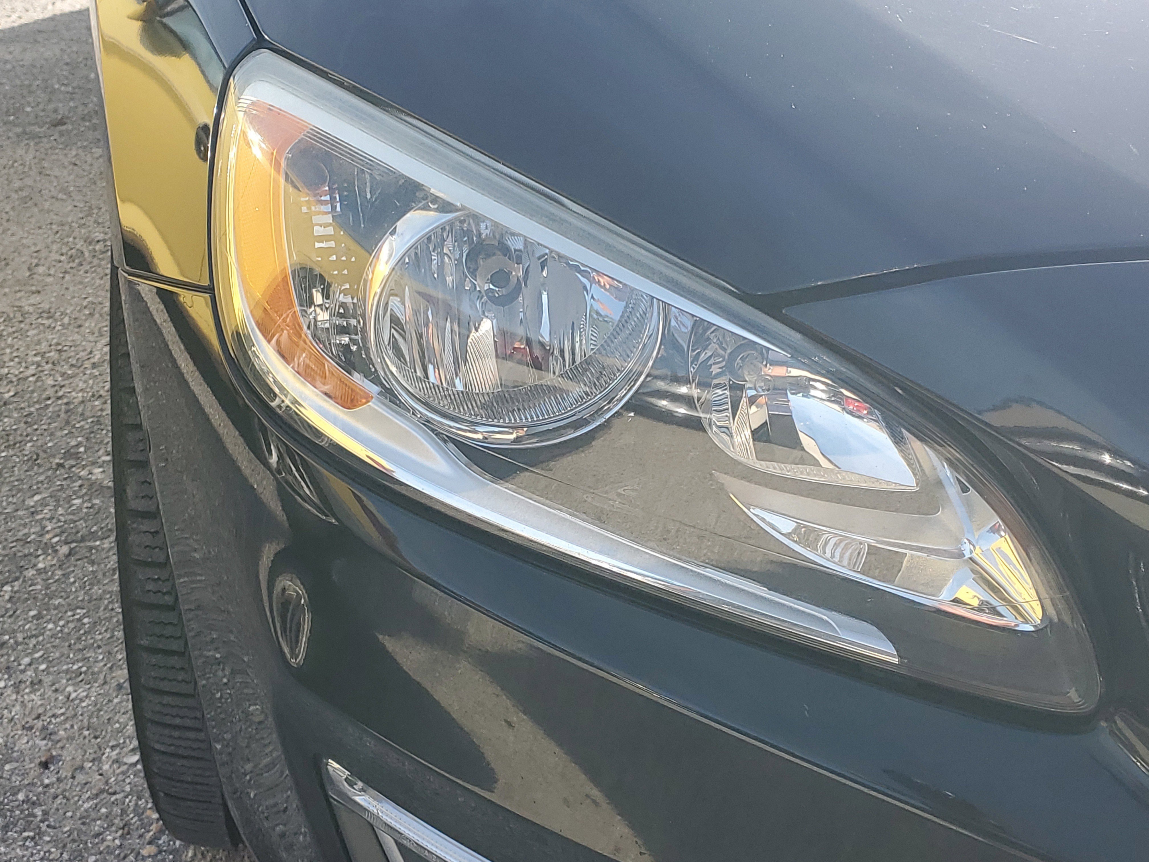 Used 2015 Volvo V60 T5 Premier FWD image 2