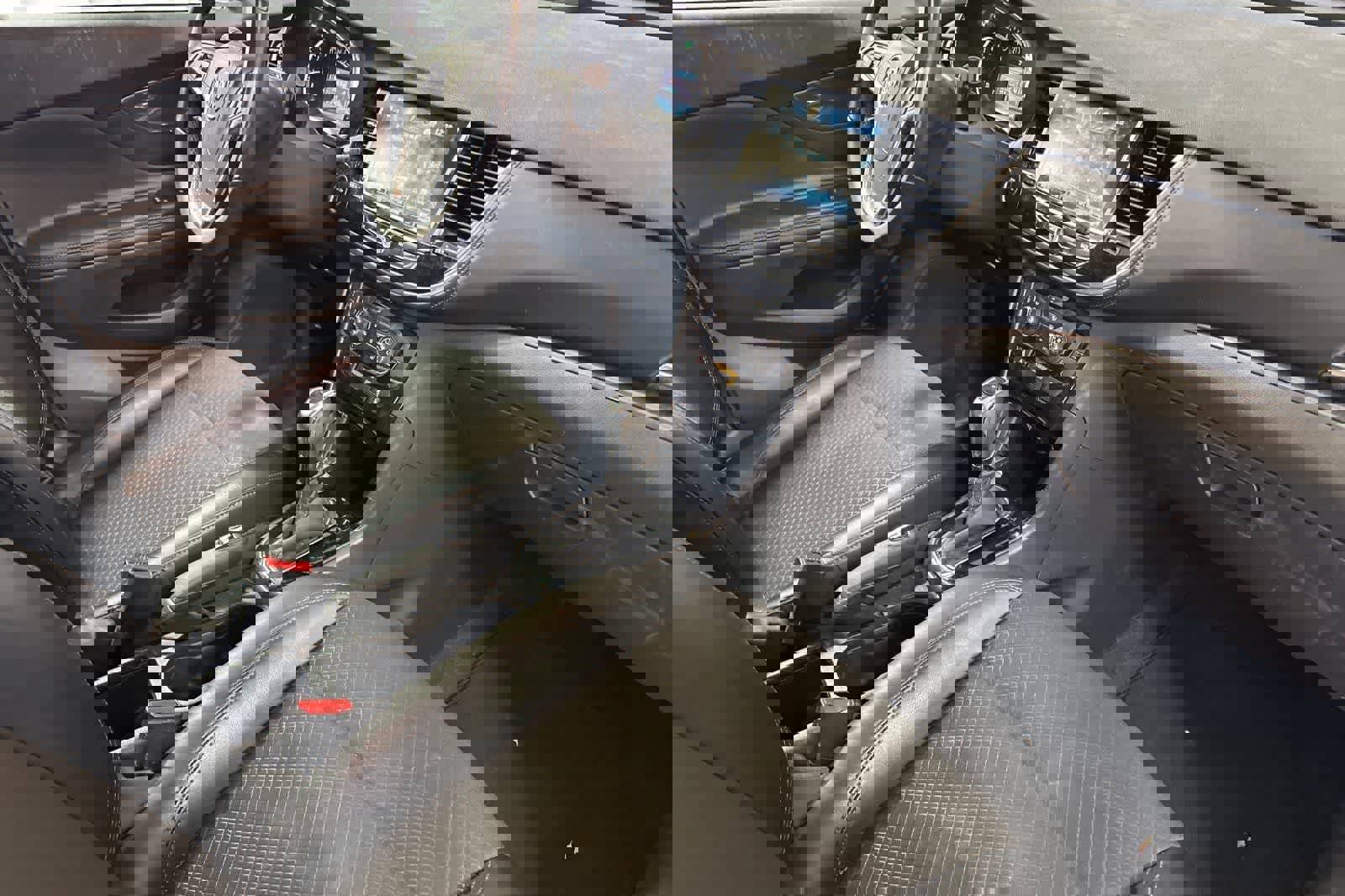 Used 2019 Buick Encore Preferred image 18