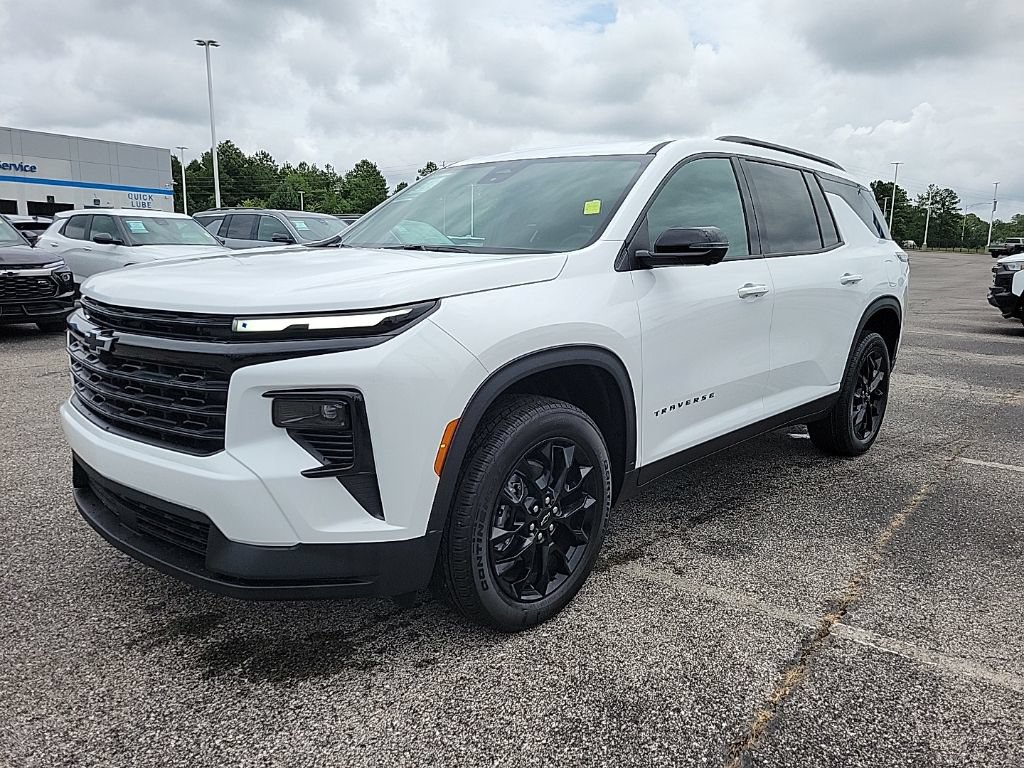 New 2026 Chevrolet Traverse LT w/ Midnight/Sport Edition