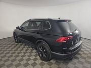 Used 2023 Volkswagen Tiguan SE FWD image 6