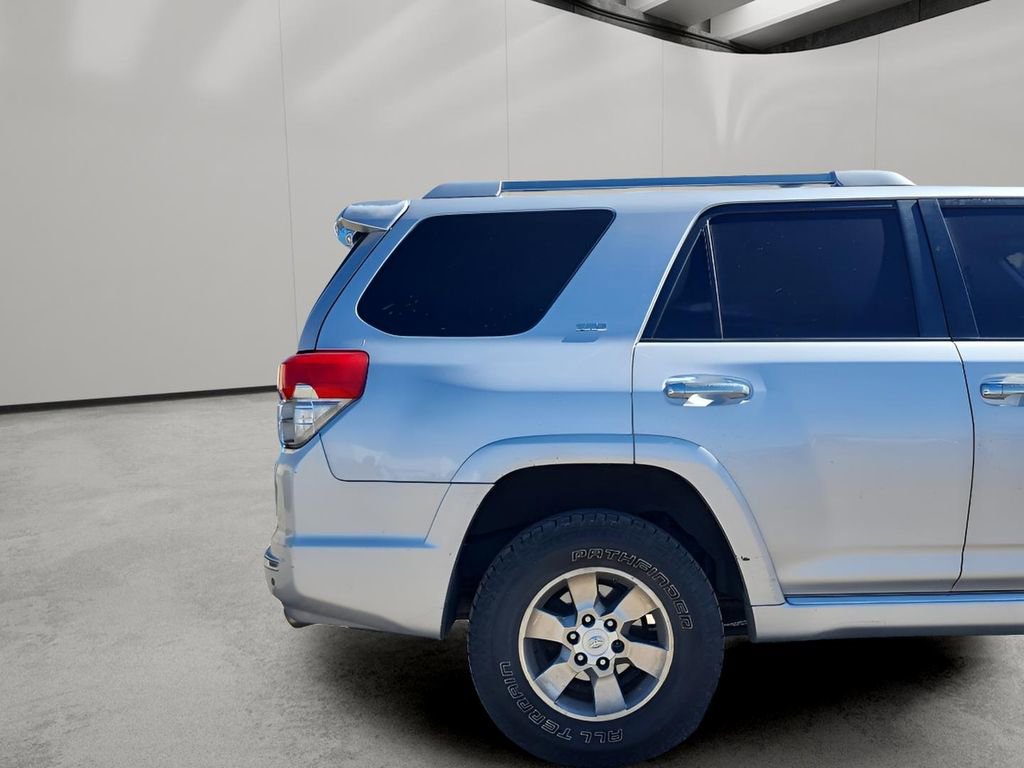 Used 2011 Toyota 4Runner SR5 w/ Premium Pkg w/Leather AWD/4WD image 5