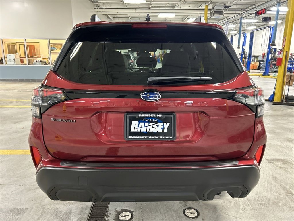 Certified 2025 Subaru Forester Premium image 26