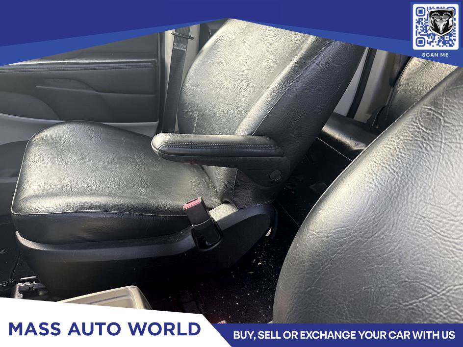 Used 2012 Dodge Grand Caravan SE image 6