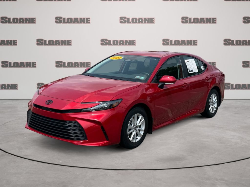 Used 2025 Toyota Camry LE w/ Convenience Package FWD image 1