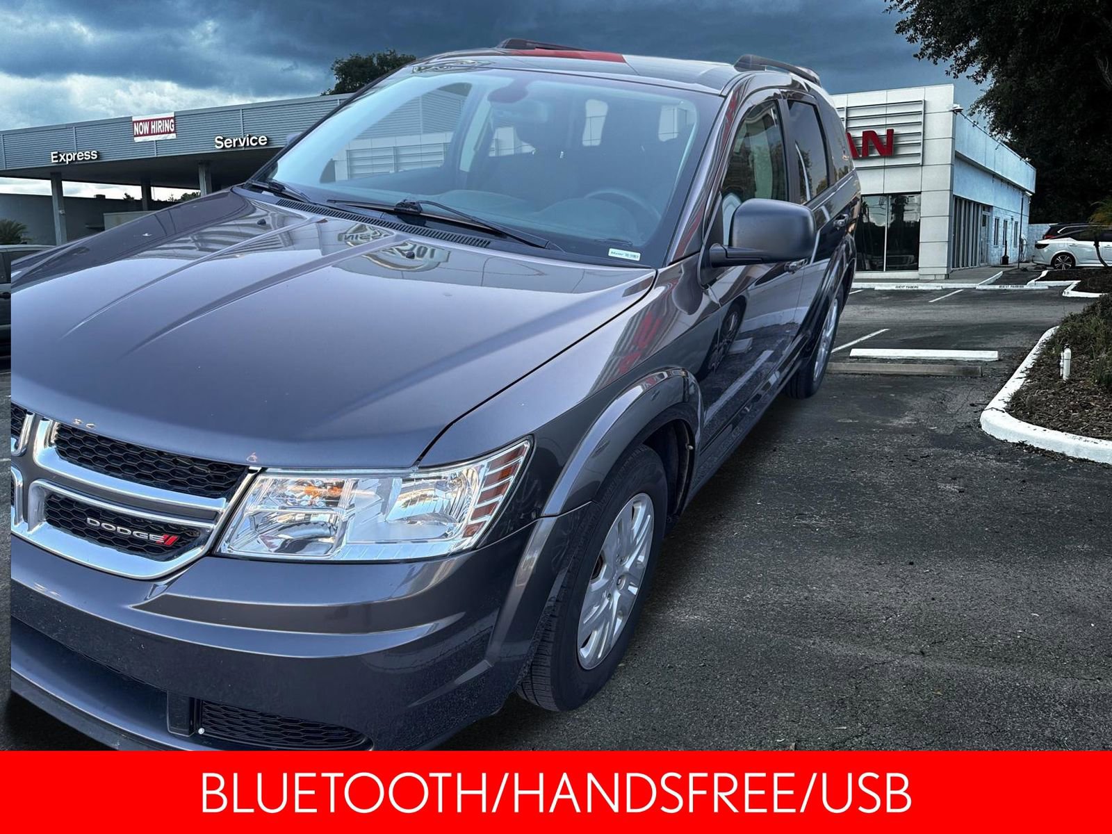 Used 2020 Dodge Journey SE image 3