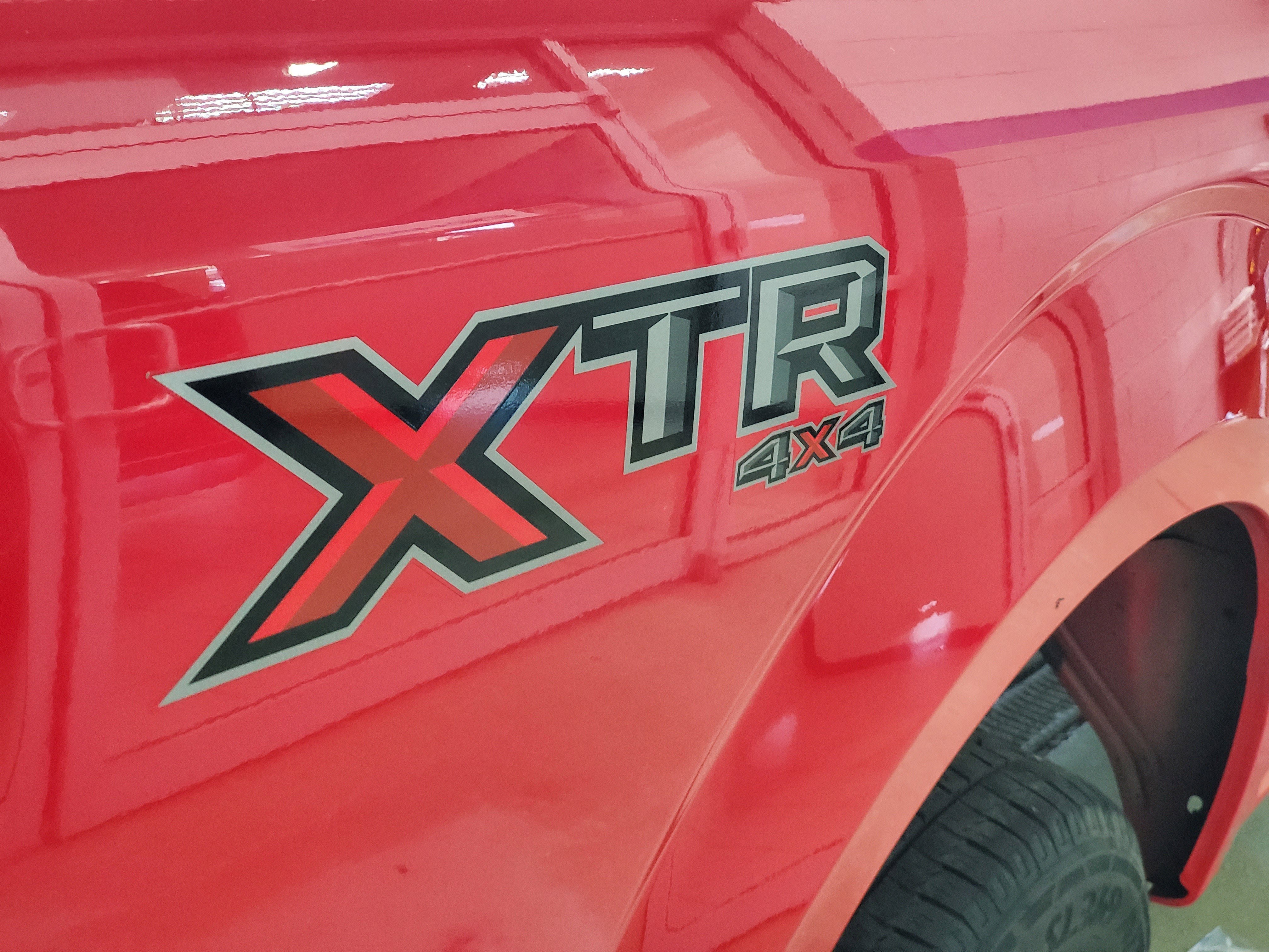 Used 2015 Ford F150 XLT w/ Equipment Group 301A Mid AWD/4WD image 9