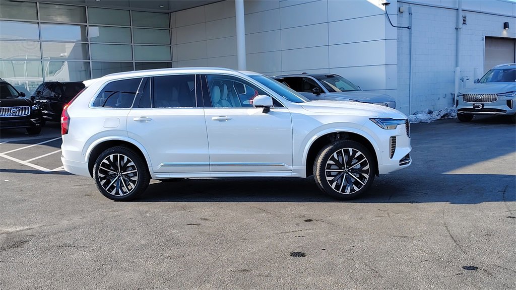 New 2026 Volvo XC90 B6 Ultra image 2