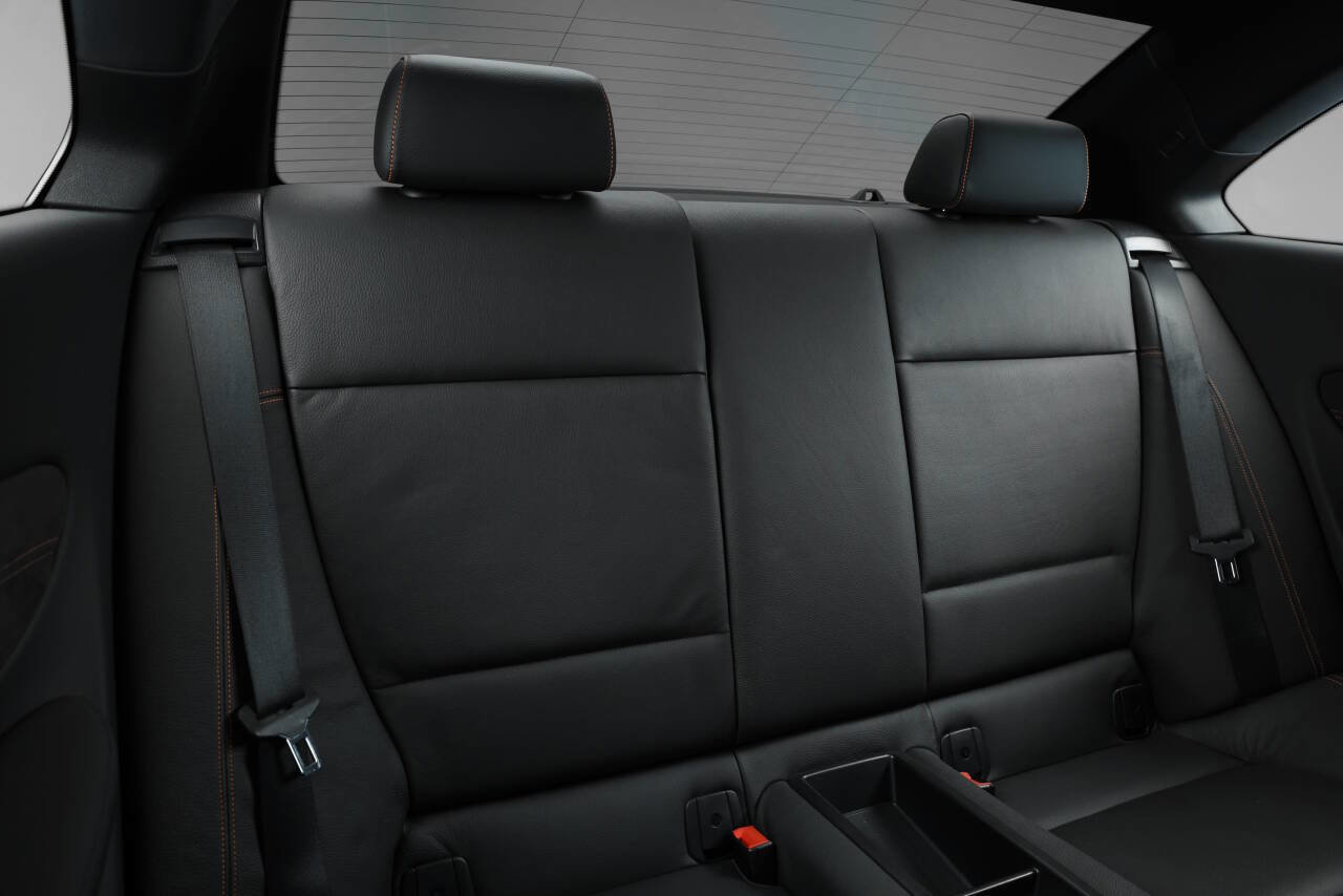 Used 2011 BMW 1 Series M image 89