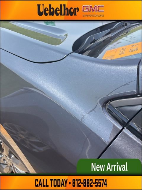 Used 2022 Chevrolet Equinox RS w/ RS Leather Package image 11