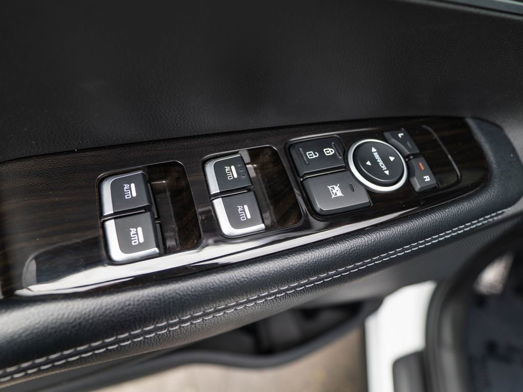 Used 2019 Kia Sorento LX w/ LX Convenience Package image 20