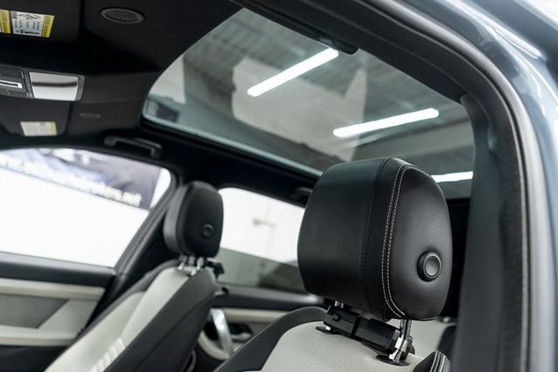 Used 2023 Land Rover Discovery Sport S R-Dynamic image 11