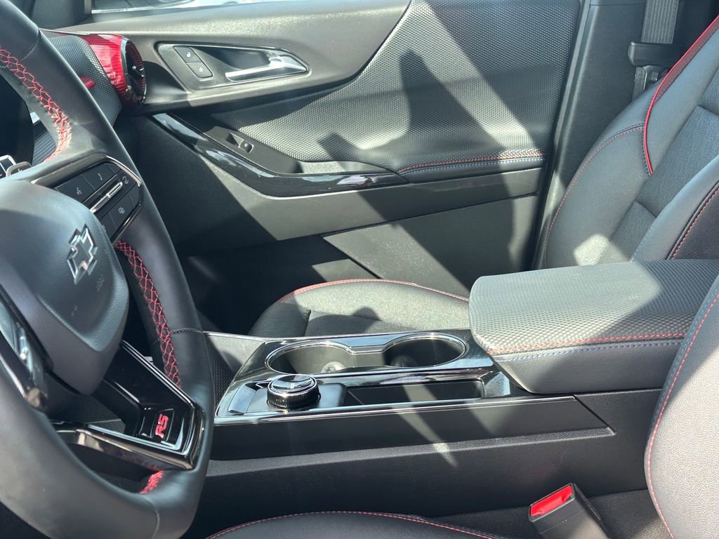 Used 2026 Chevrolet Equinox RS w/ Safety and Technology Package image 10