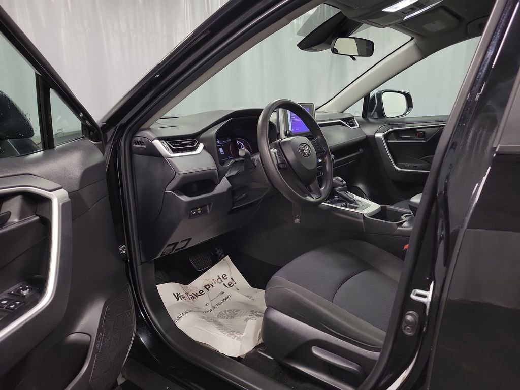 Used 2024 Toyota RAV4 LE image 12