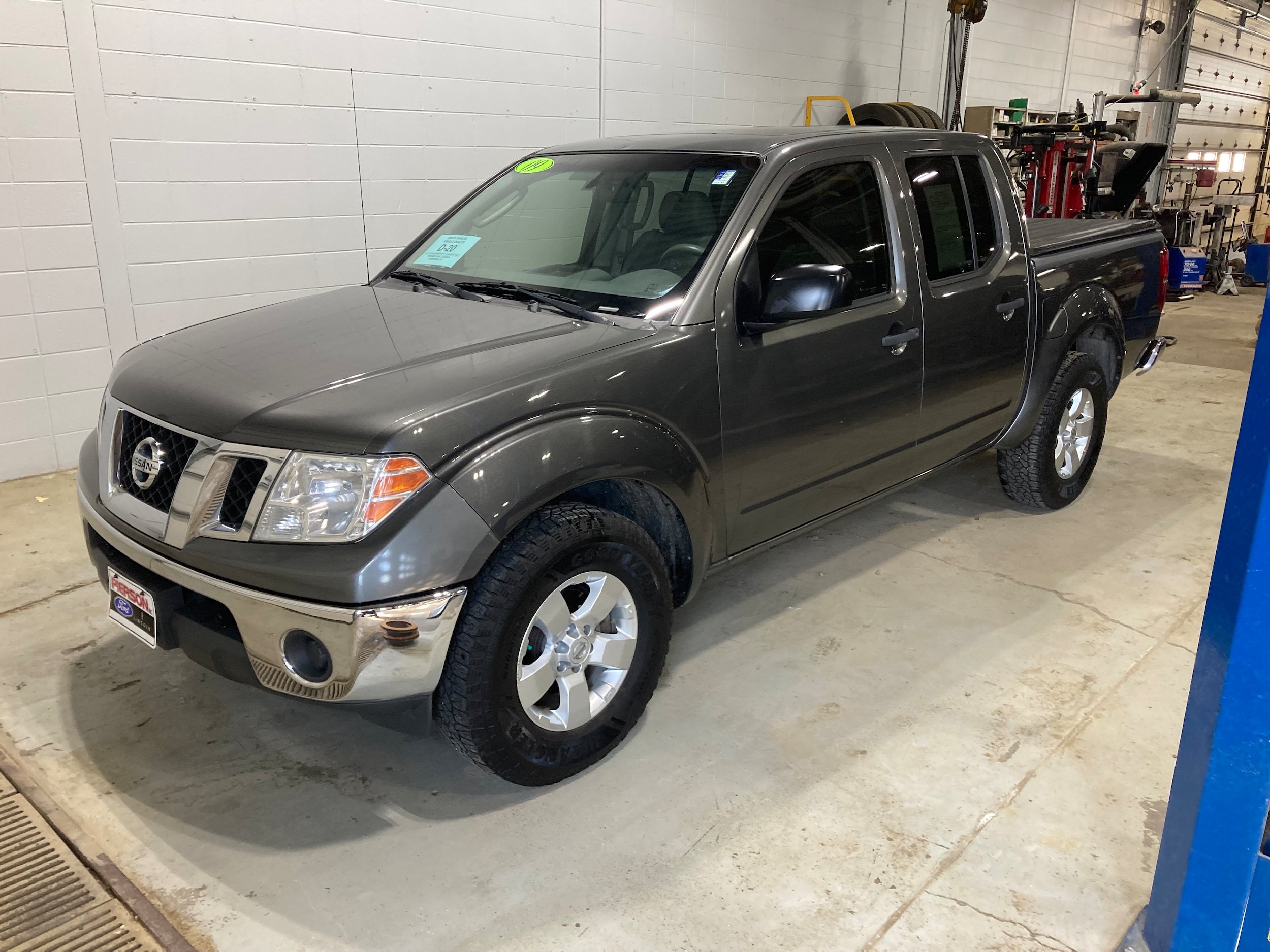 Used 2009 Nissan Frontier SE w/ SE Value Truck Pkg