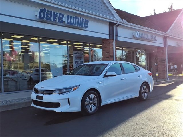 Used 2018 Kia Optima Premium w/ Convenience Package image 1