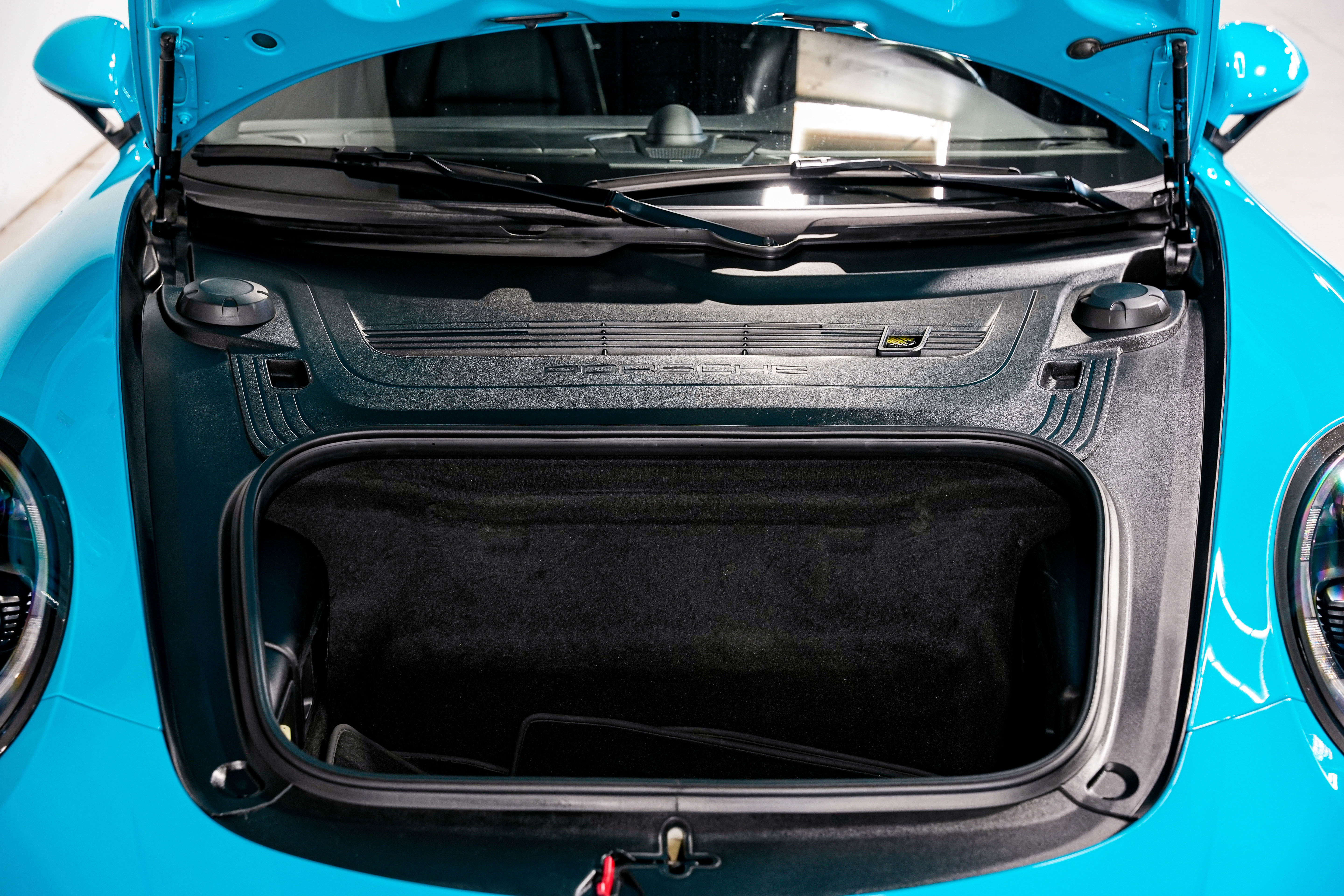 Used 2017 Porsche 911 Targa 4 GTS image 41