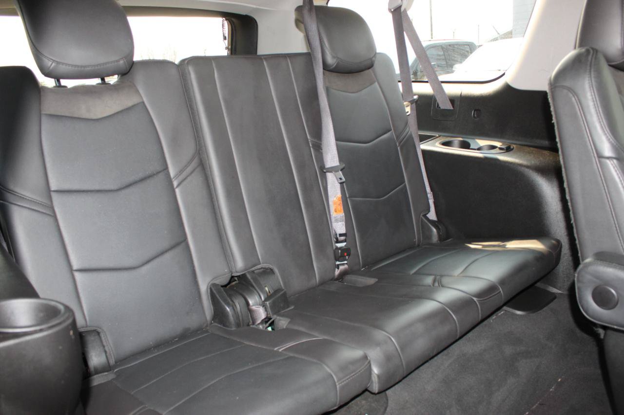 Used 2016 Cadillac Escalade ESV Luxury AWD/4WD image 23