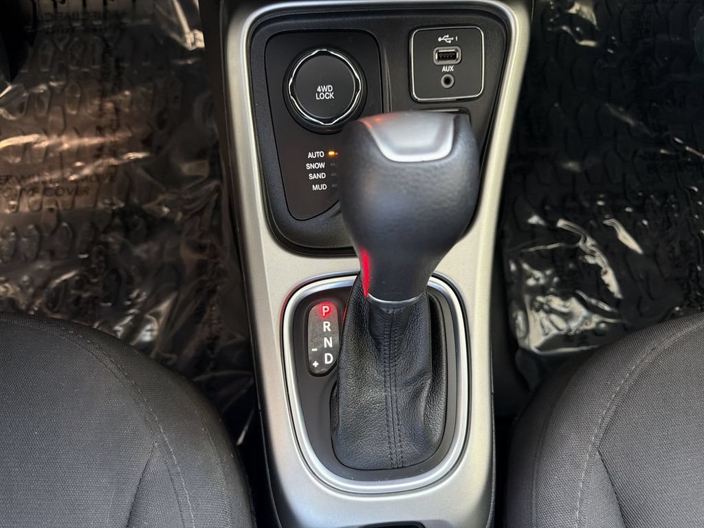 Used 2020 Jeep Compass Sport AWD/4WD image 16