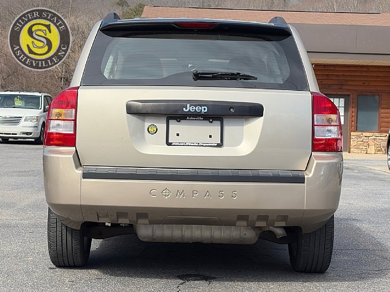 Used 2009 Jeep Compass Sport FWD image 5