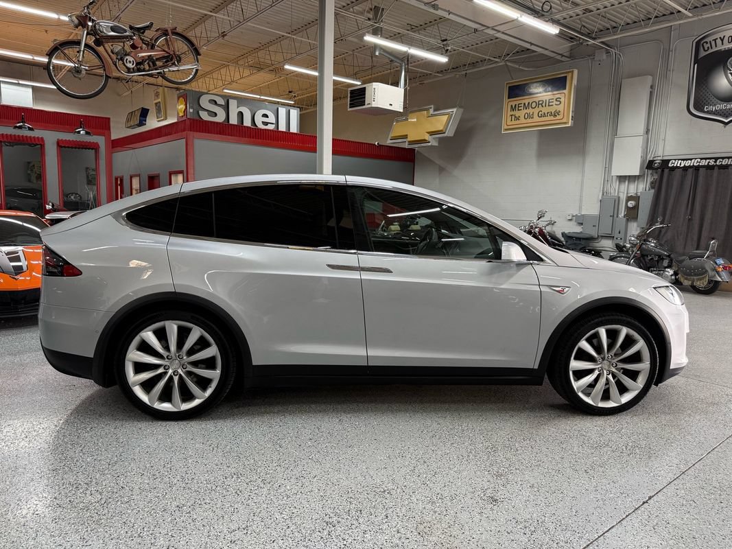 Used 2016 Tesla Model X 90D AWD/4WD image 6