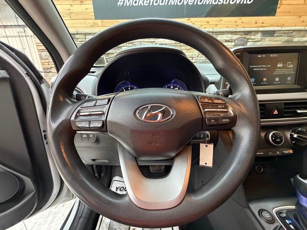 Used 2020 Hyundai Kona SE w/ Cargo Package image 17