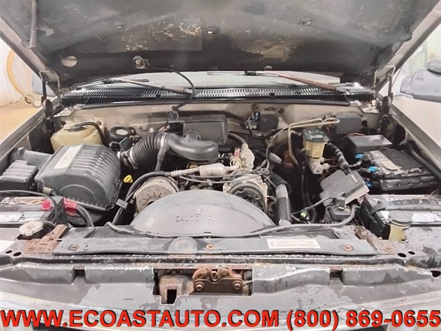 Used 1999 Chevrolet Suburban 2500 w/ Preferred Equipment Group 3 AWD/4WD image 9